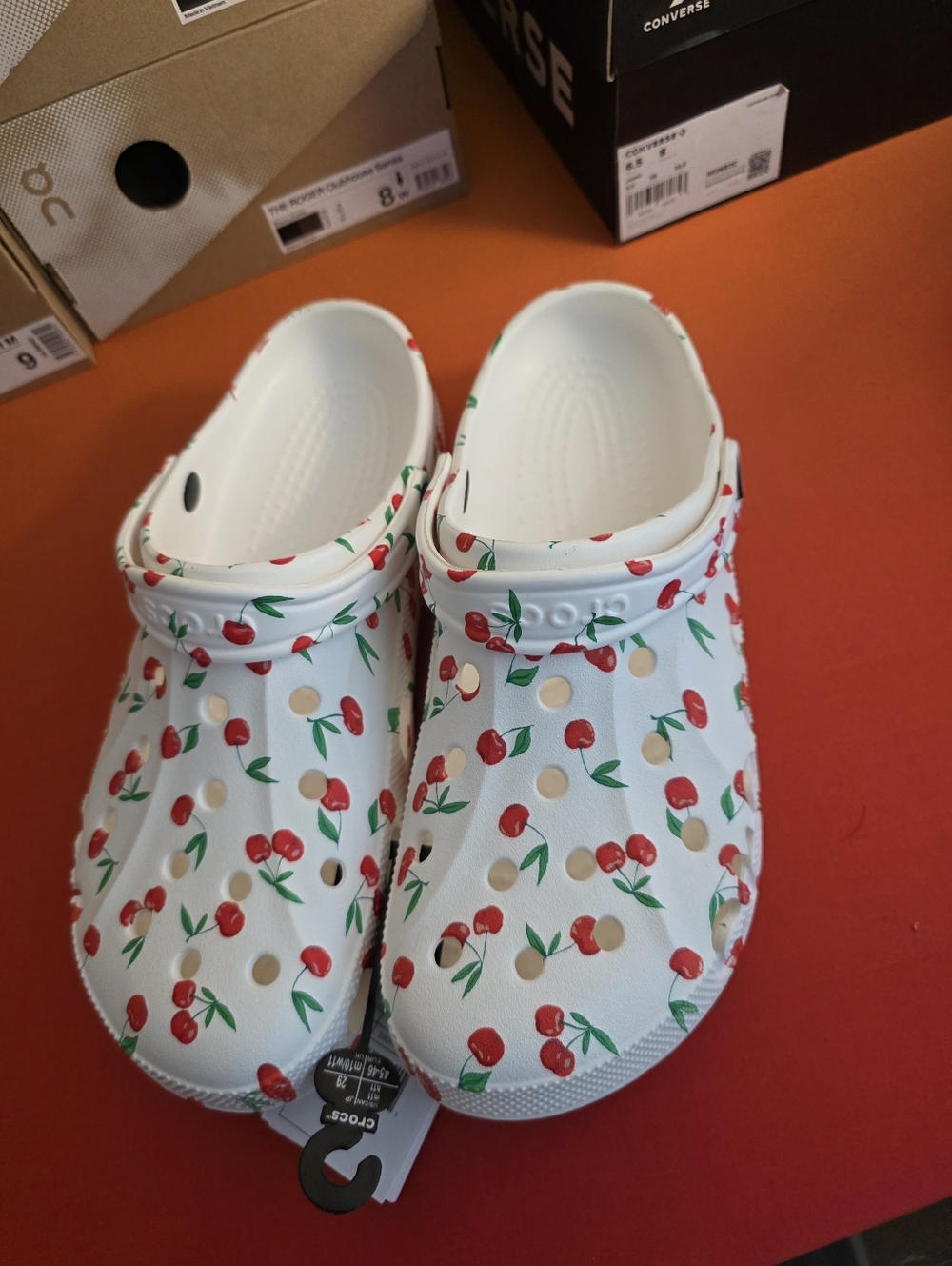 Brand New- Crocs Baya.